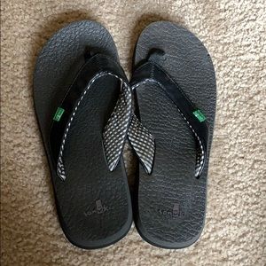 Sanuk Black Flip Flop